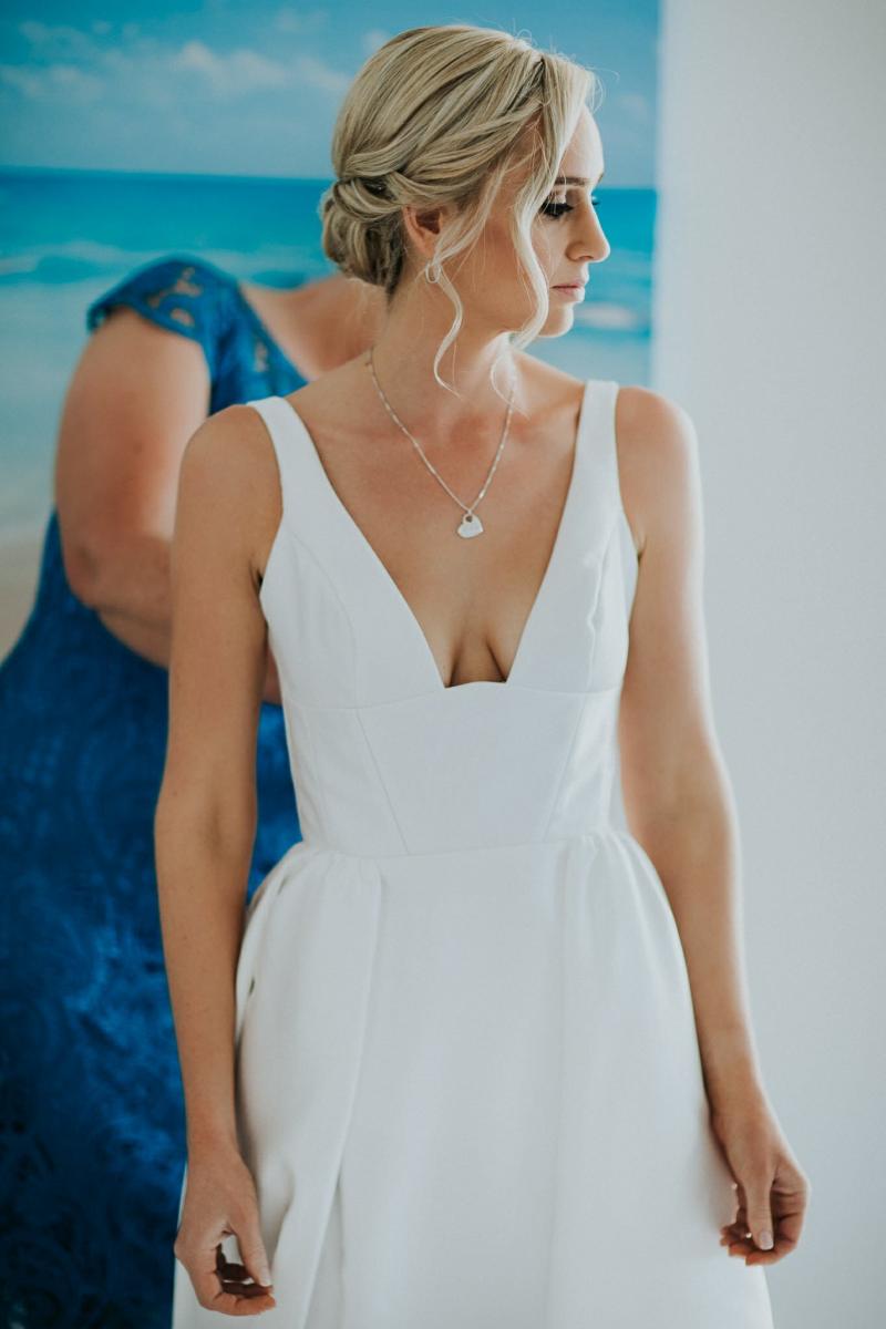 Read all about our real bride's wedding in this blog. She wore the BESPOKE Taryn/Camille gown by Karen Willis Holmes.