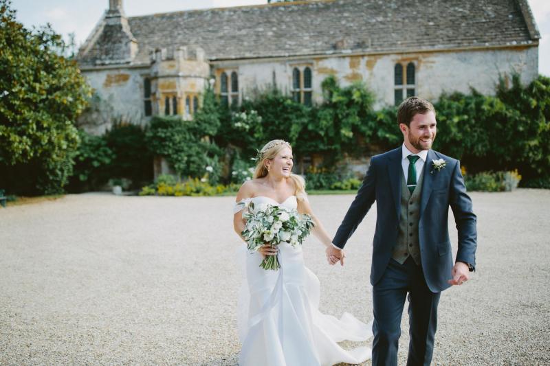 Read all about our real bride's wedding in this blog. She wore the Bespoke Blake/Mimi wedding dress by Karen Willis Holmes.