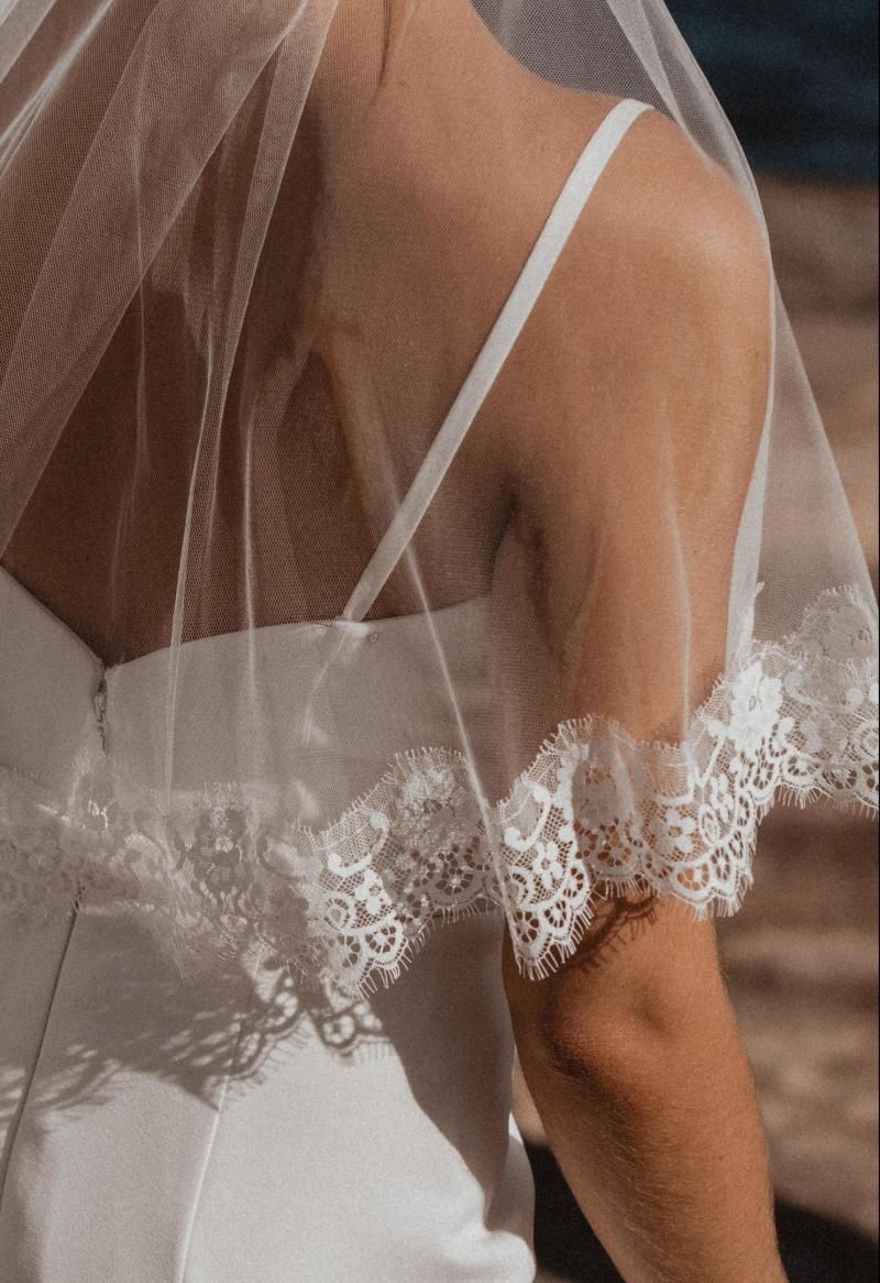 The Auriella Veil by Karen Willis Holmes, long lace wedding veil.