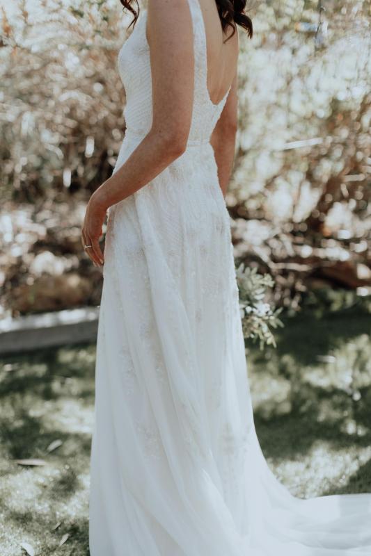 Real bride Rachel wore the Luxe Beatrice wedding dress by Karen Willis Holmes.