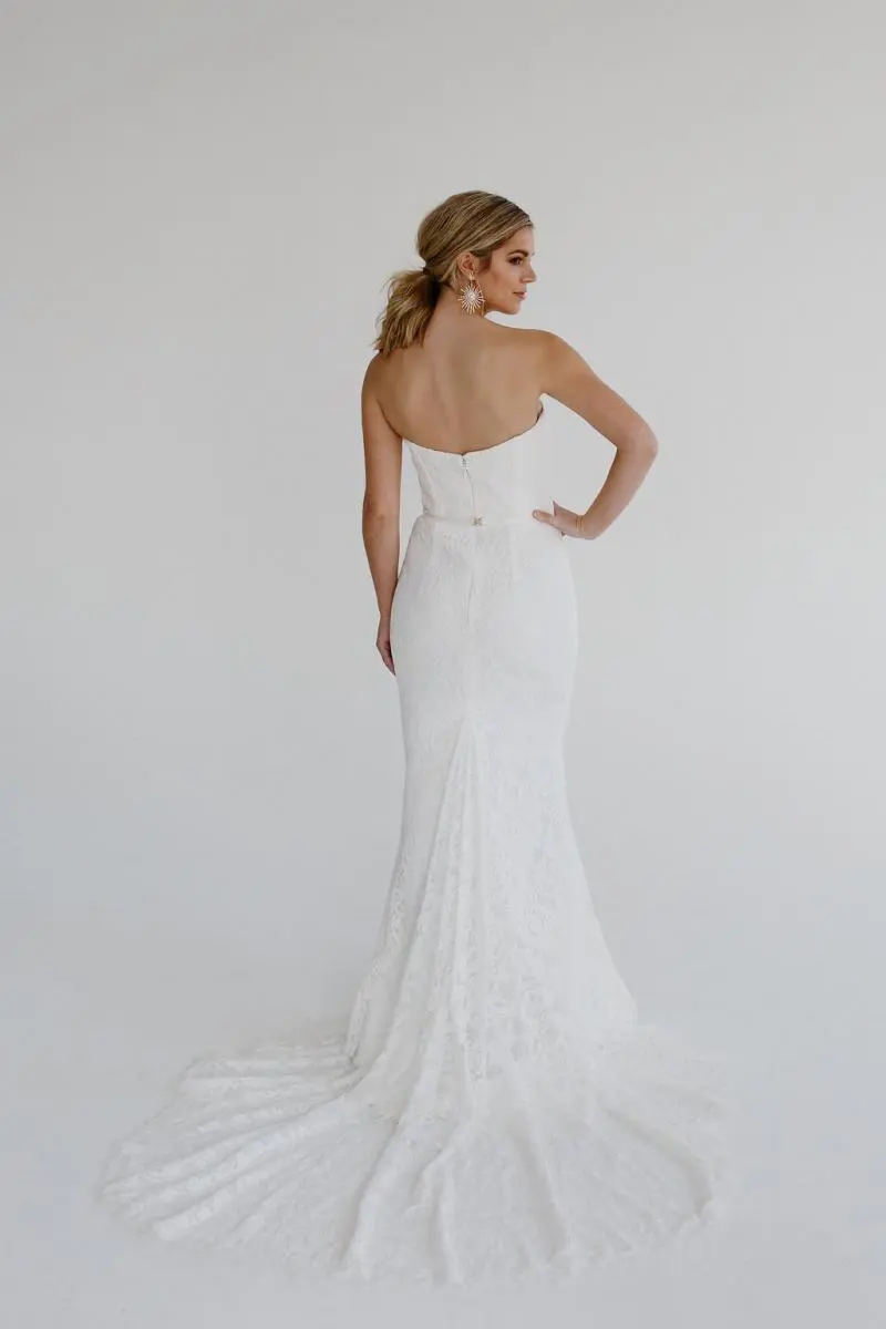 Greta Gown Sweetheart Neckline Lace Wedding Dress Karen Willis