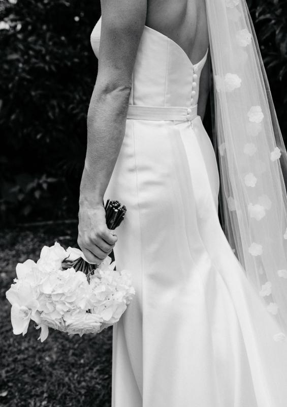 Real bride Kate wore the Bespoke Blake/Prea wedding dress by Karen Willis Holmes.
