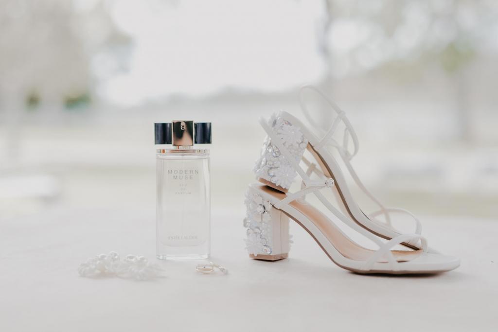 Real bride Sophie wore the Luxe Donna wedding dress by Karen Willis Holmes.