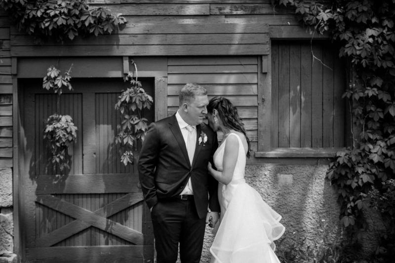Real bride Ally wore the Bespoke Leonie/Alexia wedding dress by Karen Willis Holmes.