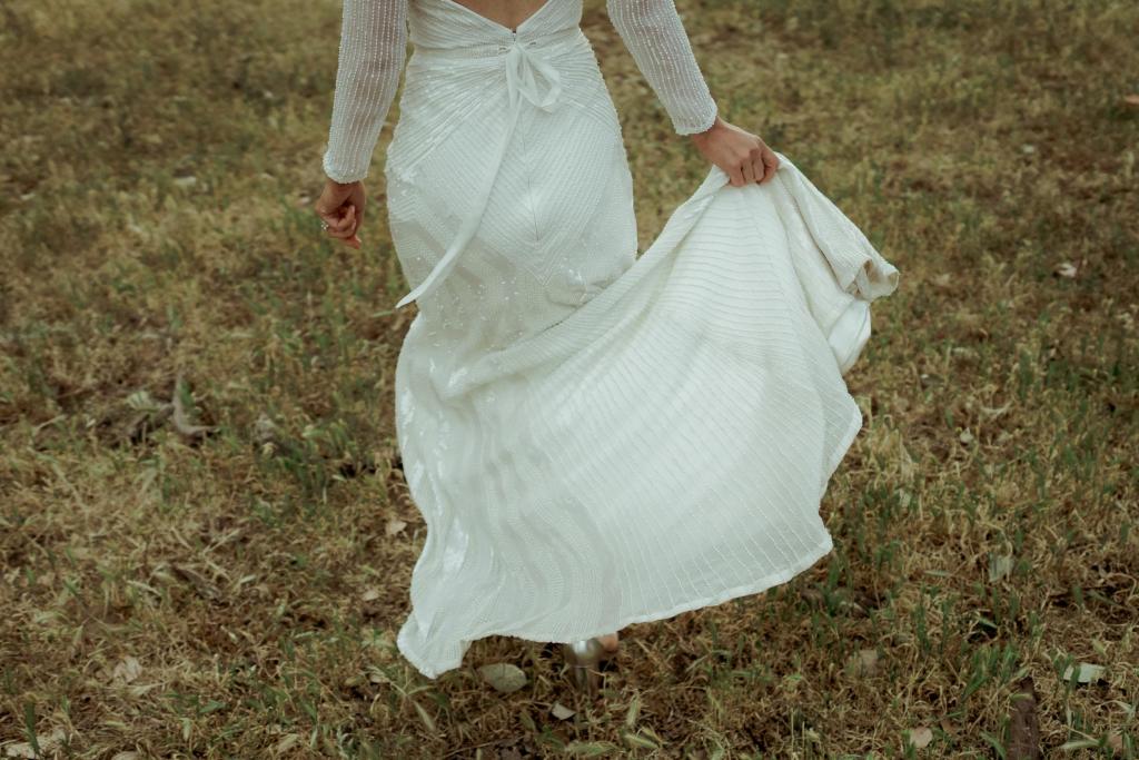 Real bride Lucinda wore the Luxe Cassie wedding dress by Karen Willis Holmes.