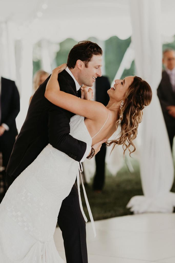 Real bride Jenna wore the Luxe Donna wedding dress by Karen Willis Holmes.