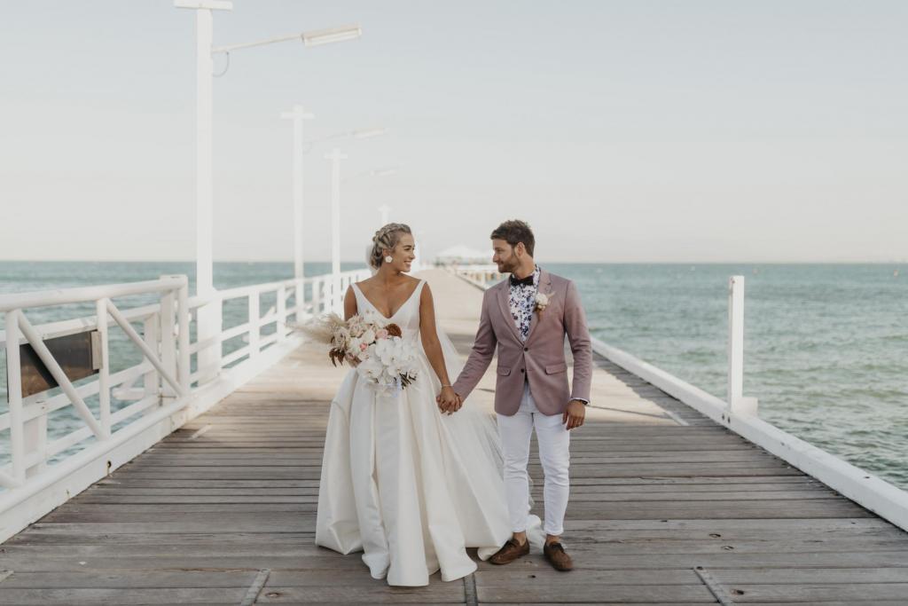 Kelsi wears the Leonie Melanie wedding dress for a Queensland wedding