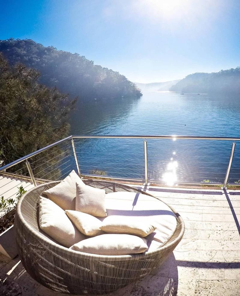 Lakeside Lust worthy romantic honeymoon destinations in Australia, lakeside honeymoon destinations, beach and lake honeymoon; Calabash lodge.