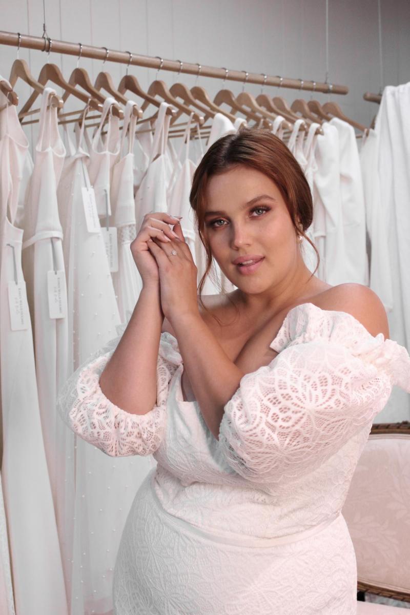Vivienne plus size lace wedding dress with baloon off the shoulder sleeves