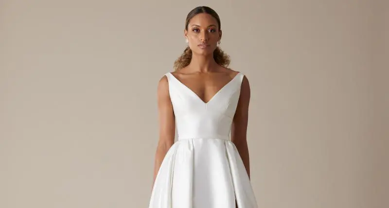 High Quality V-neck Sleeveless Floor-Length Wedding Dress with Lace –  Pgmdress