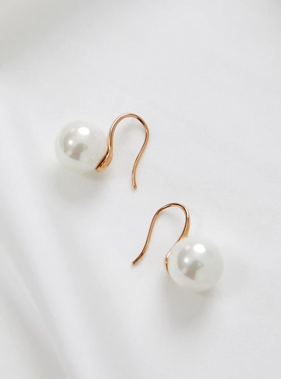 Bridal earrings simple pearl drop earrings gold from Amelie George