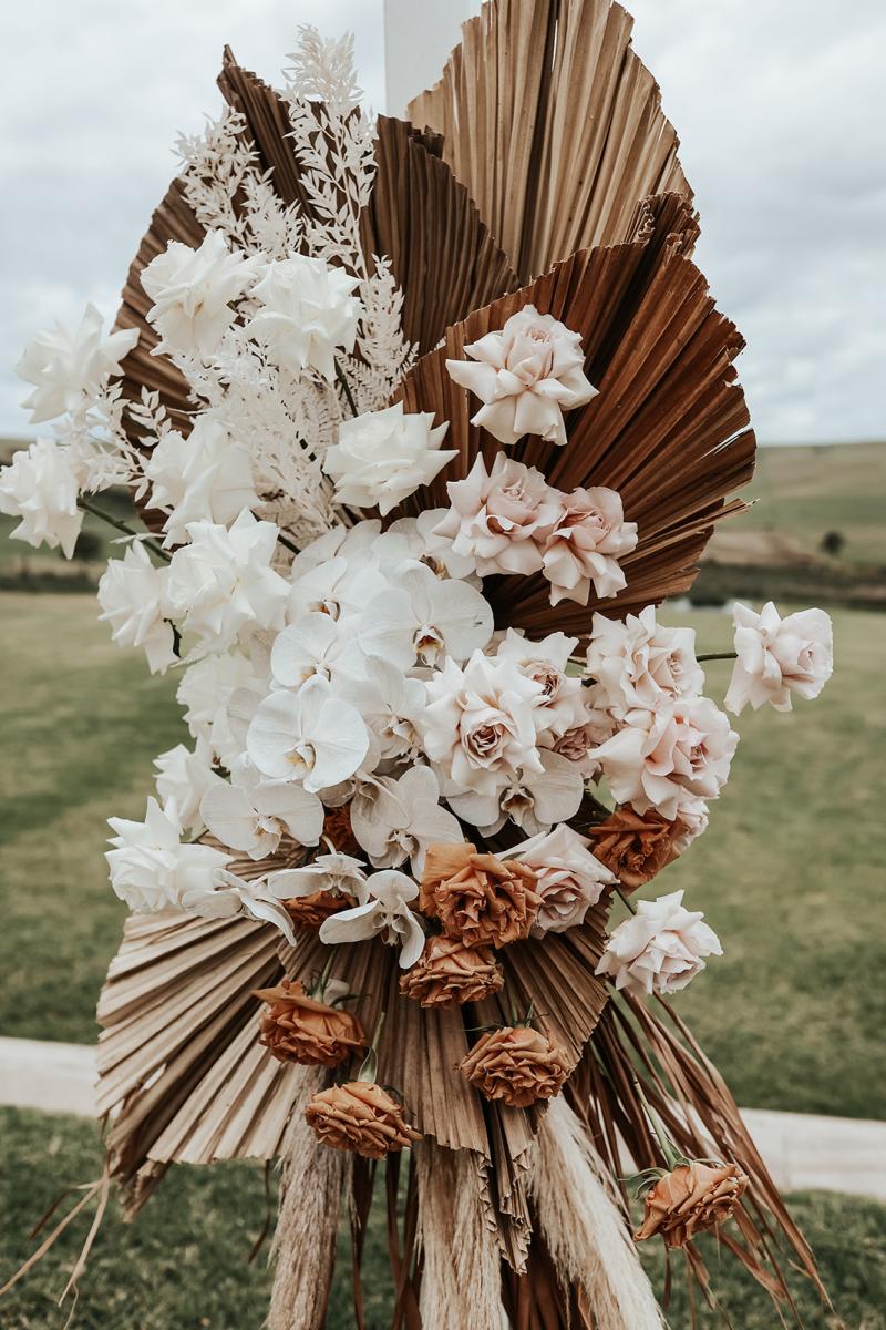 Perry Gown-Karen Willis Holmes, Flowers and bouquets styled by 'be designed'