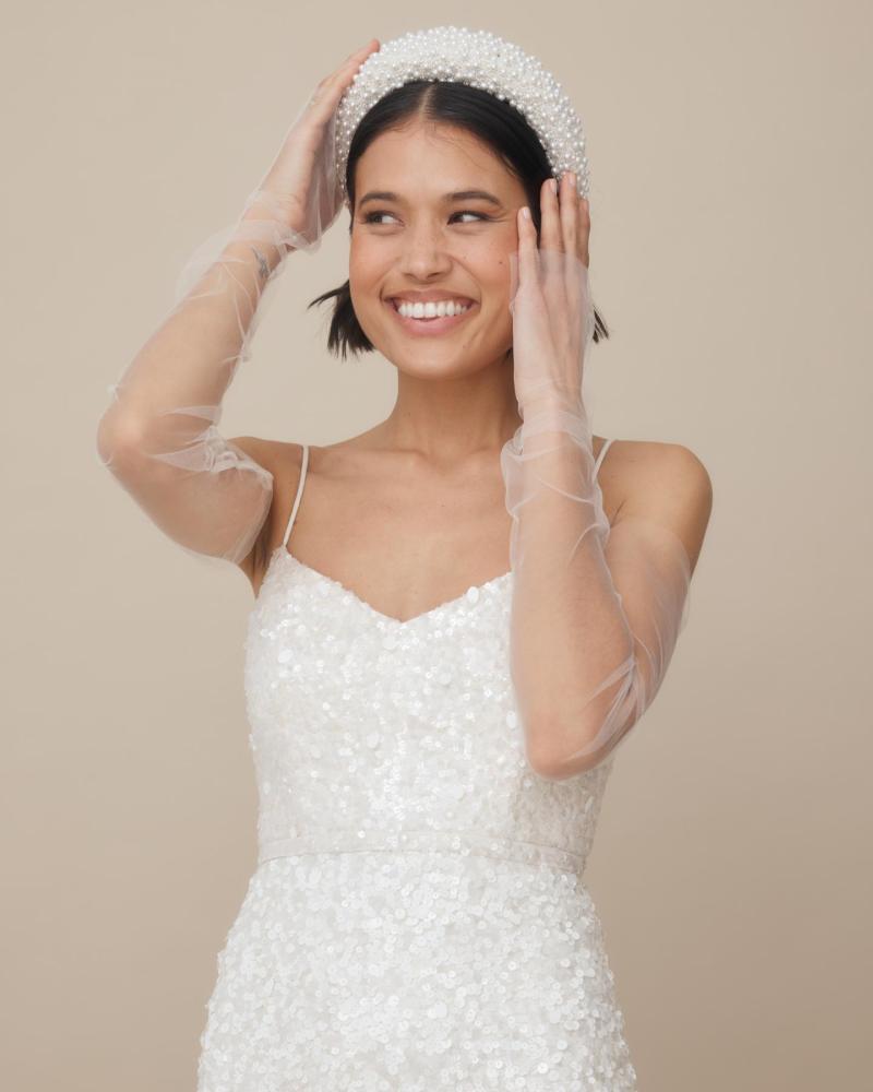 Maddison fingerless bridal gloves by Karen Willis Holmes styled with Anya gown