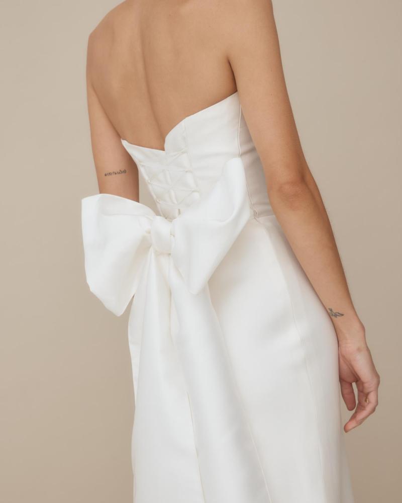 Susan bow is a structural bridal bow draped in mikado by Karen Willis Holmes