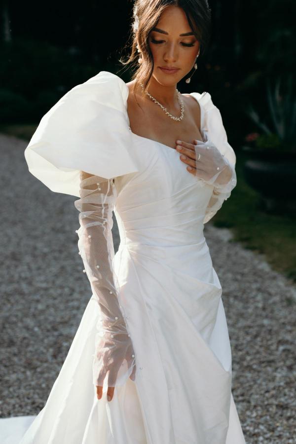 Karen Willis Holmes: Wedding Dresses & Bridal Gowns Australia