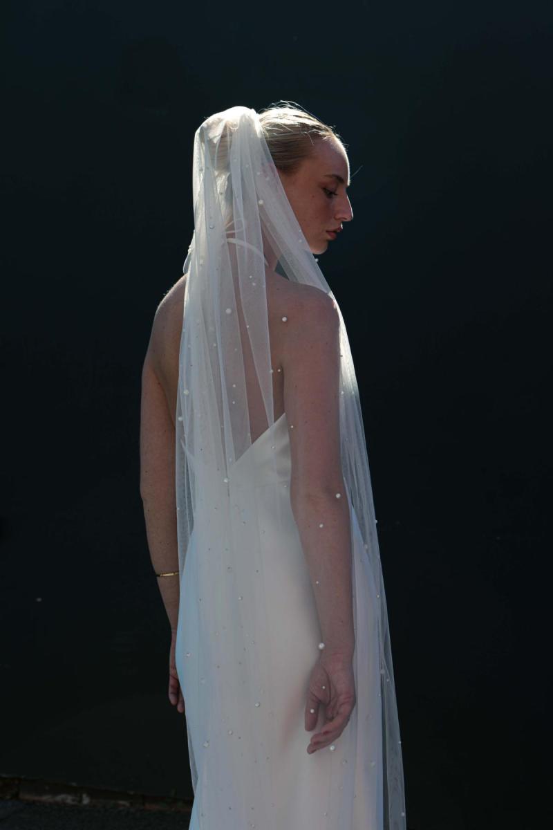 Graded Pearl Veil by Karen Willis Holmes, KWH Bridal, wedding veils australia, pearl wedding veils