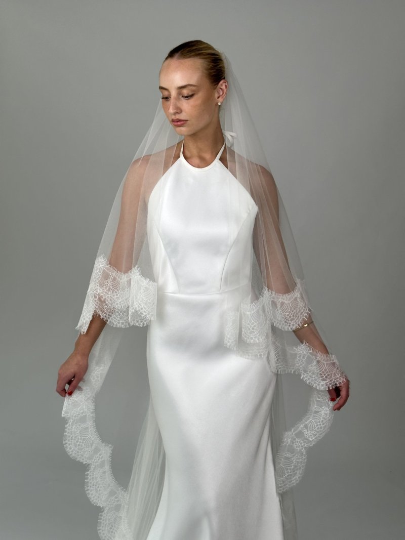 Chantilly Lace Veil