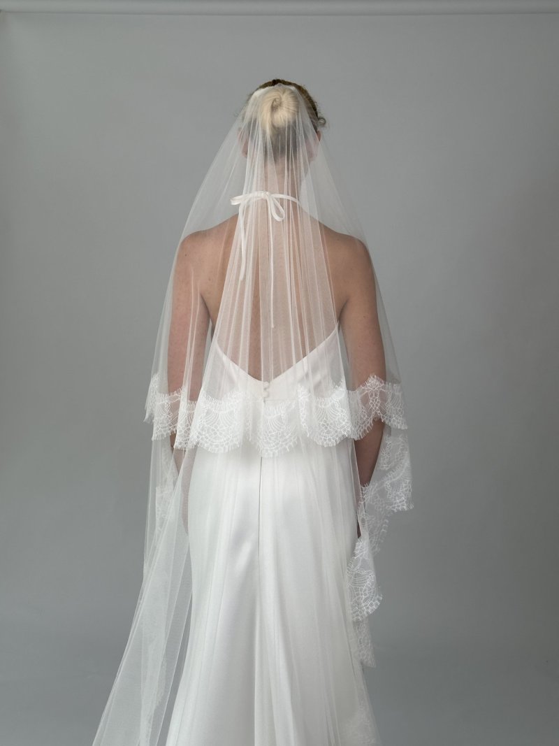 Chantilly Lace Veil