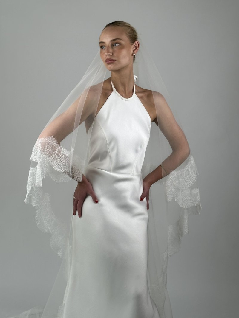 Chantilly Lace Veil