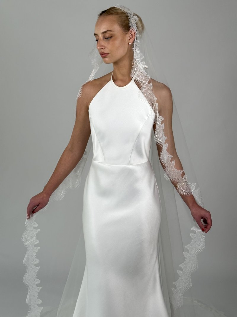 Chantilly Lace Veil