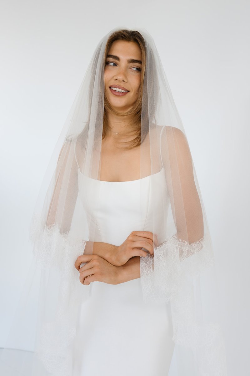 Chantilly Lace Veil