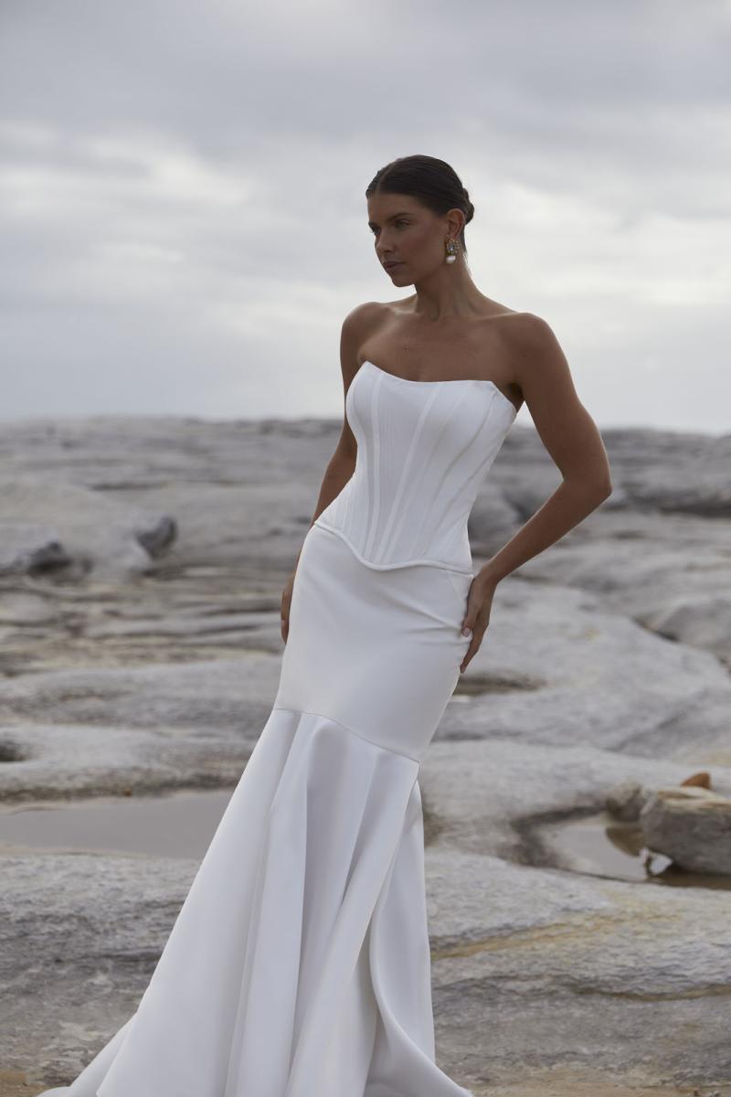 The Chyna & Mimi wedding dress from KWH BRIDAL – Karen Willis Holmes – Drop waist mikado corset bodice with ultra modern fitted mermaid skirt