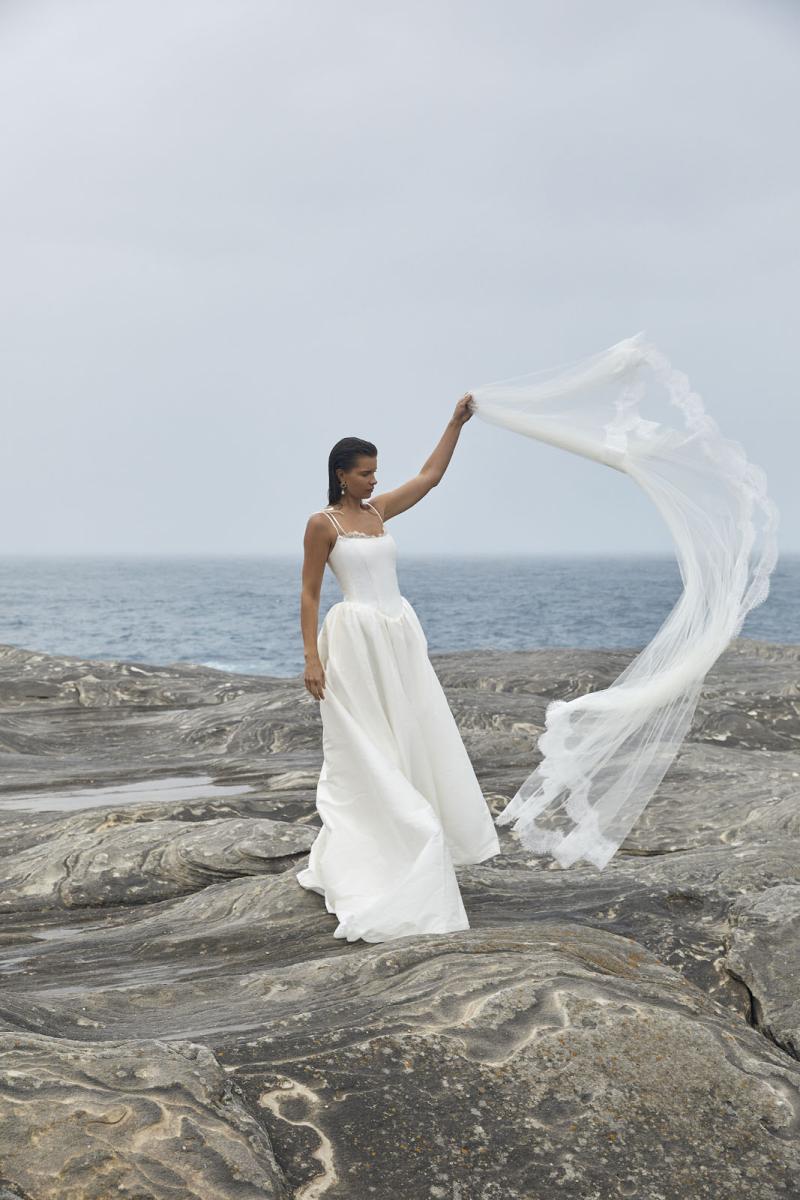 Chantilly Lace Veil