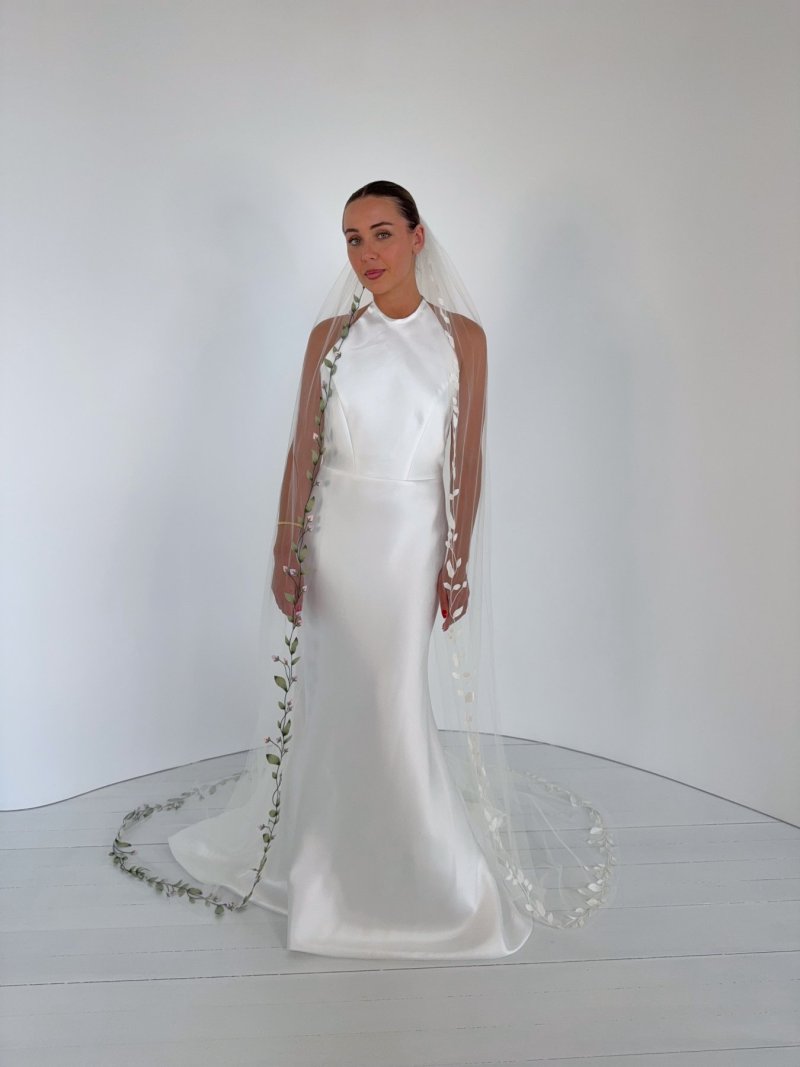 Floral Vine Embroidered Veil