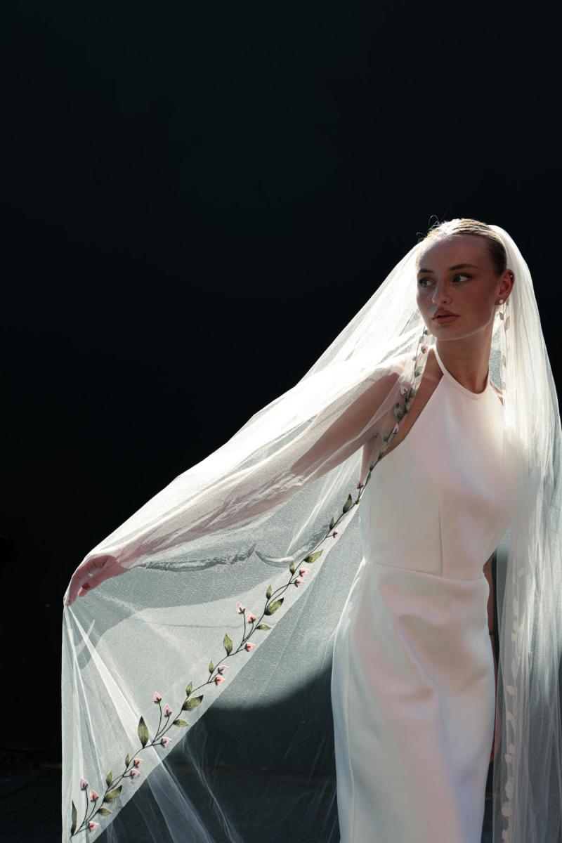 Floral Vine Embroidered Veil