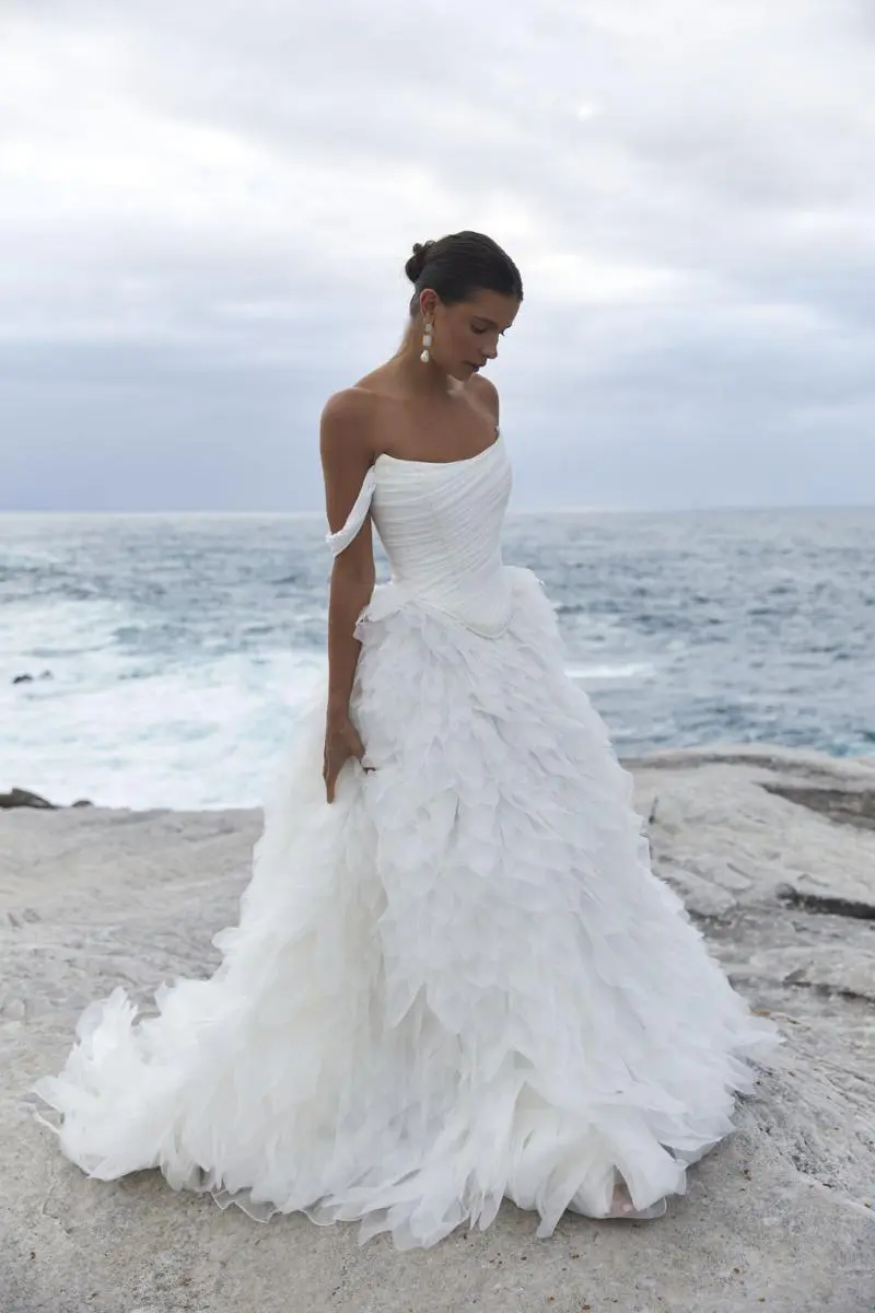 Jordyn Plunging Strapless Dress Jordyn Plunging Strapless Dress