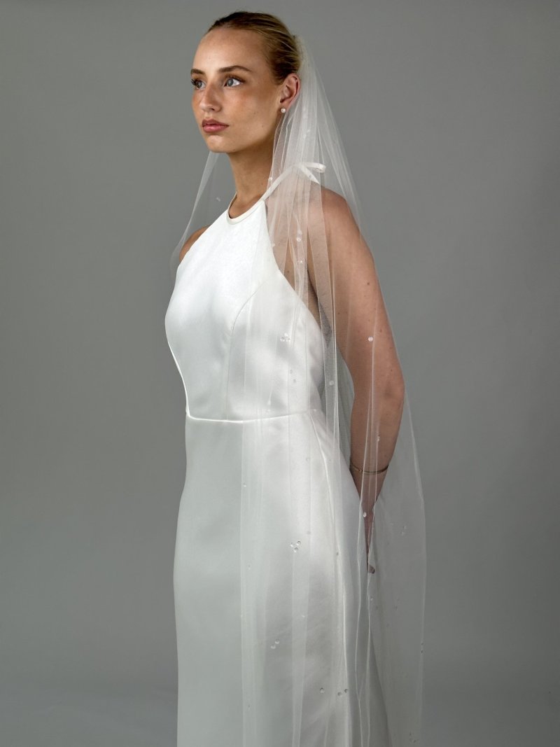 Scattered Water Drop Wedding Veil