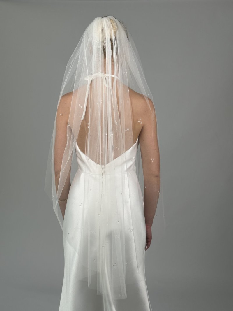 Scattered Water Drop Wedding Veil