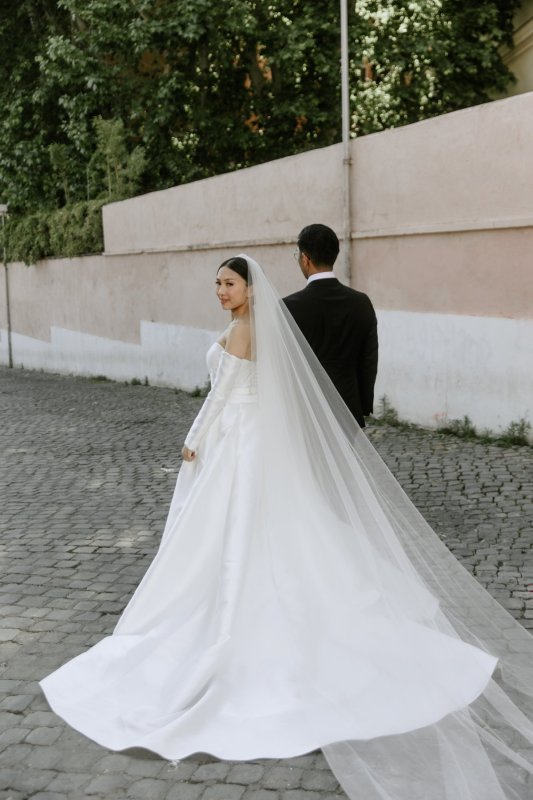 bride in her wedding gown, bridal fashion