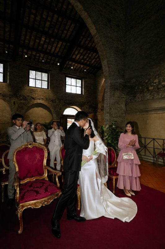bride in her wedding gown, bridal fashion