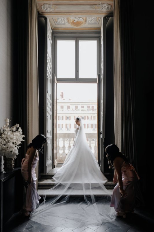 bride in her wedding gown, bridal fashion
