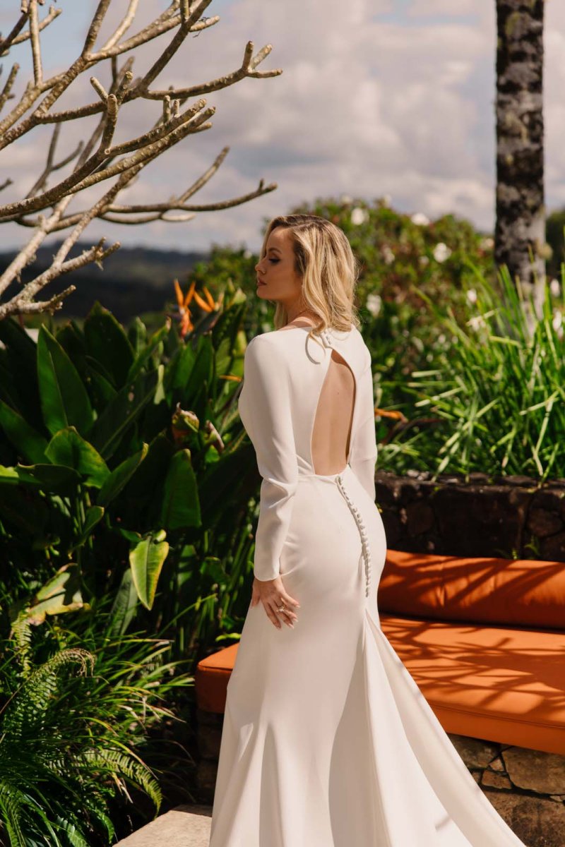 Long sleeve wedding dress, classic wedding dress melbourne sydney brisbane, karen willis holmes, wedding dresses australia