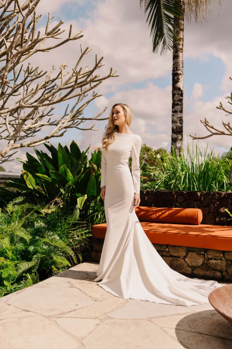 Long sleeve wedding dress, classic wedding dress melbourne sydney brisbane, karen willis holmes, wedding dresses australia