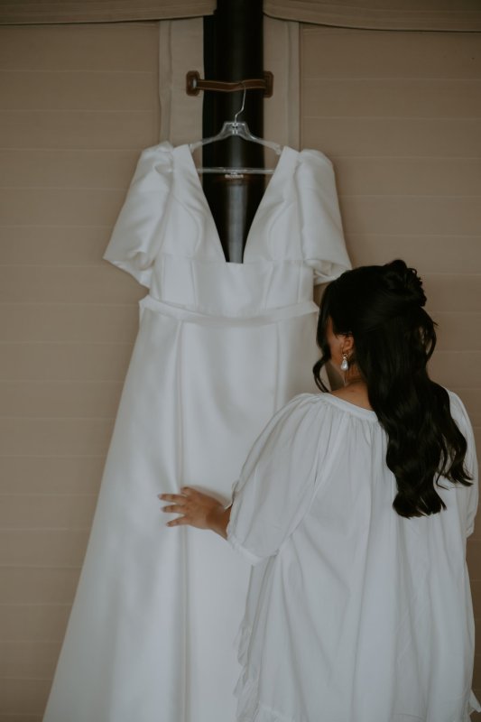 Real Bride wearing a romantic wedding dress by KWH Bridal, Karen Willis Holmes. Wedding Dresses Australia, Wedding dresses Sydney, Wedding Dresses Melbourne, Wedding dresses Brisbane