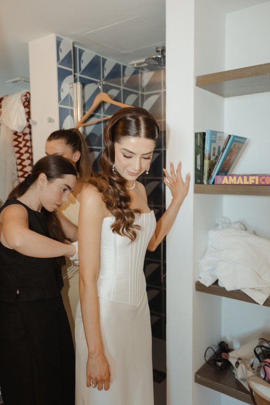 Real Bride wearing a romantic wedding dress by KWH Bridal, Karen Willis Holmes. Wedding Dresses Australia, Wedding dresses Sydney, Wedding Dresses Melbourne, Wedding dresses Brisbane