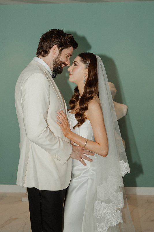 Real Bride wearing a romantic wedding dress by KWH Bridal, Karen Willis Holmes. Wedding Dresses Australia, Wedding dresses Sydney, Wedding Dresses Melbourne, Wedding dresses Brisbane