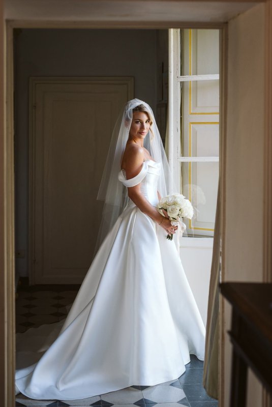 wedding gown