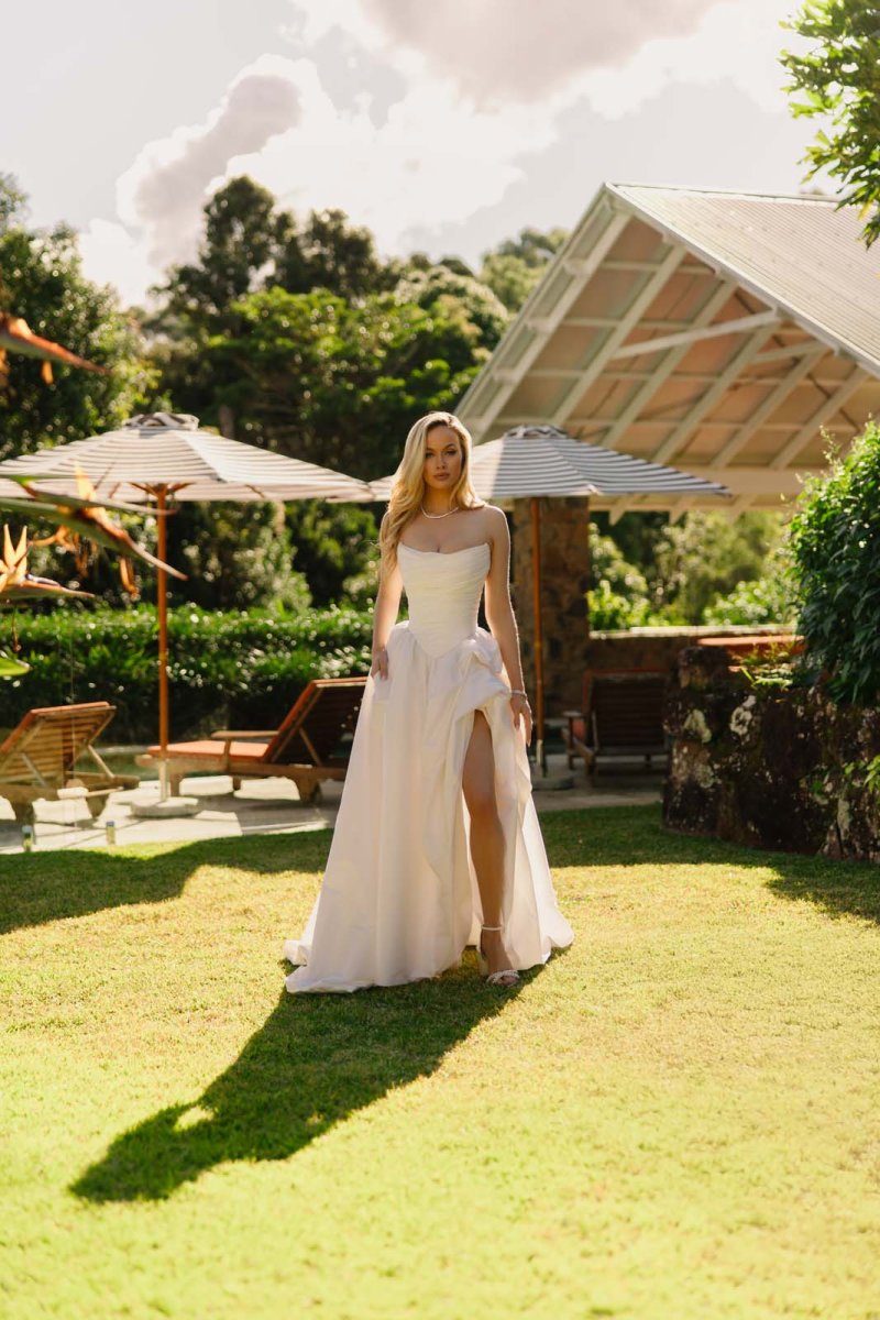 vintage wedding dress australia, wedding dresses sydney, wedding dresses melbourne, wedding dresses brisbane, karen willis holmes, KWH bridal