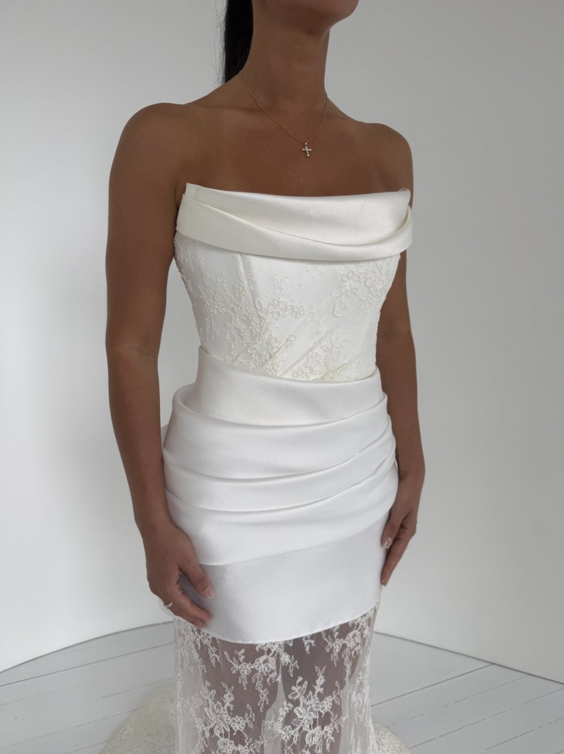 Aspen Basque & Remi Lace Skirt