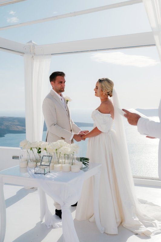 Real Bride wearing a romantic wedding dress by KWH Bridal, Karen Willis Holmes. Wedding Dresses Australia, Wedding dresses Sydney, Wedding Dresses Melbourne, Wedding dresses Brisbane