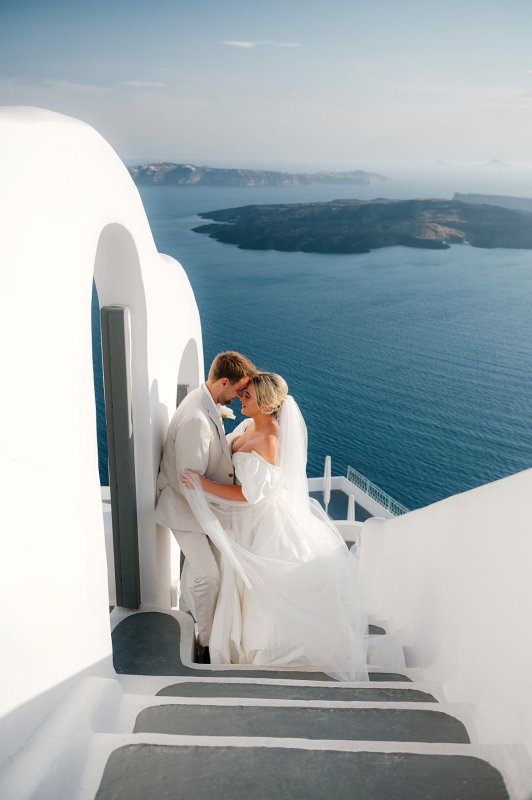 Real Bride wearing a romantic wedding dress by KWH Bridal, Karen Willis Holmes. Wedding Dresses Australia, Wedding dresses Sydney, Wedding Dresses Melbourne, Wedding dresses Brisbane
