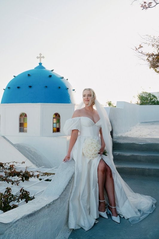 Real Bride wearing a romantic wedding dress by KWH Bridal, Karen Willis Holmes. Wedding Dresses Australia, Wedding dresses Sydney, Wedding Dresses Melbourne, Wedding dresses Brisbane