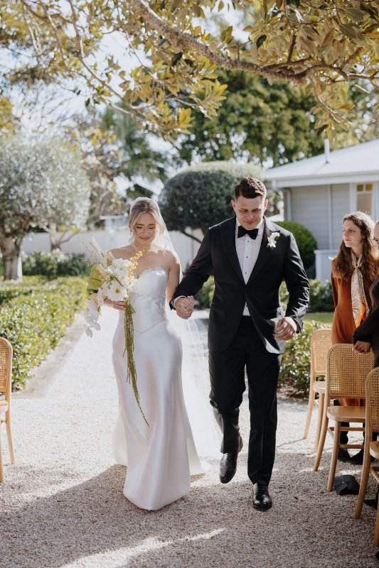 Real Bride wearing a romantic wedding dress by KWH Bridal, Karen Willis Holmes. Wedding Dresses Australia, Wedding dresses Sydney, Wedding Dresses Melbourne, Wedding dresses Brisbane