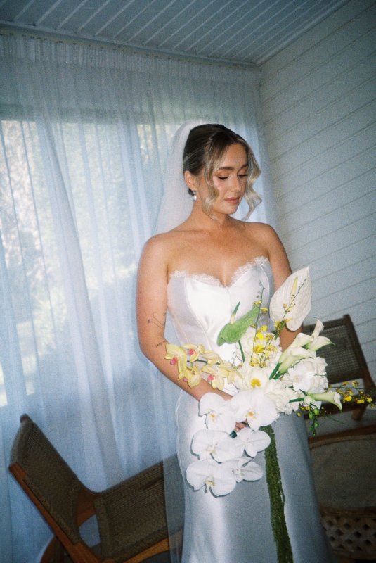 Real Bride wearing a romantic wedding dress by KWH Bridal, Karen Willis Holmes. Wedding Dresses Australia, Wedding dresses Sydney, Wedding Dresses Melbourne, Wedding dresses Brisbane