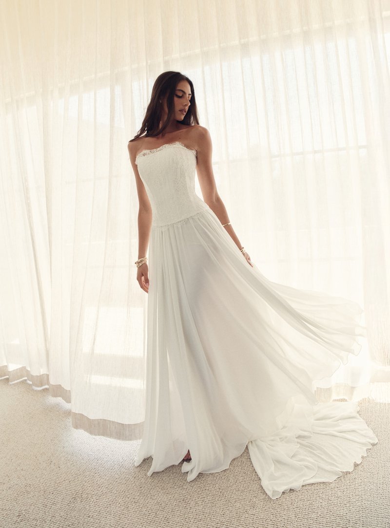 Vintage lace wedding dress KWH Bridal, Karen Willis Holmes Wedding Dresses Australia