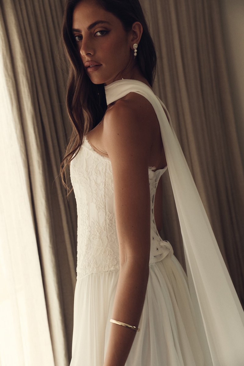 Vintage lace wedding dress KWH Bridal, Karen Willis Holmes Wedding Dresses Australia